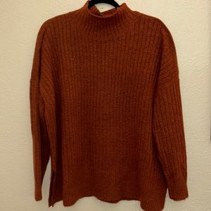 Women’s LOFT rusty orange pullover sweater size medium